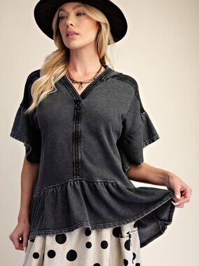 EASEL WASHED TERRY RUFFLE BOTTOM PULLOVER 60% COTTON 50% POLYESTER